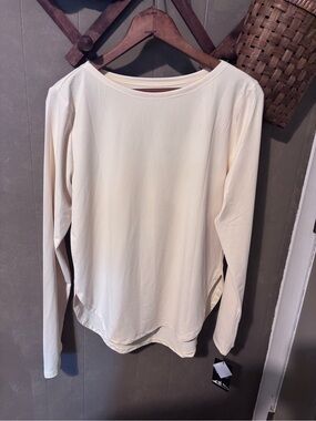 Butter Yellow Women's Long-Sleeve Lightweight Active Top